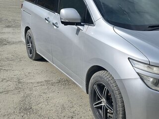 2010 Nissan Elgrand III (E52), серебристый, 2000000 рублей, вид 2