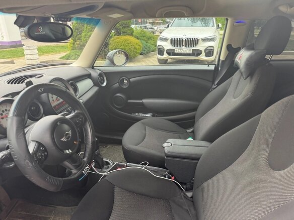 2013 Mini Hatch Cooper II (R56) Рестайлинг, красный, 1399000 рублей - вид 6
