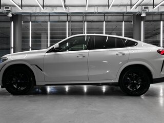 2020 BMW X6 40i III (G06), белый, 5909981 рублей, вид 3