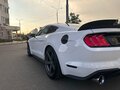 2021 Ford Mustang VI Рестайлинг, белый, 3650000 рублей - вид 10