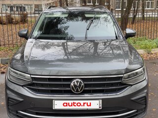 2021 Volkswagen Tiguan II Рестайлинг, серый, 2600000 рублей, вид 4