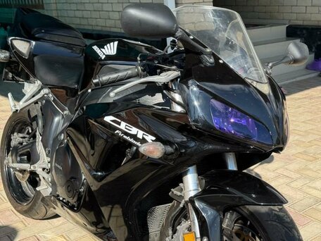 2007 Honda CBR 1000 RR/RA Fireblade, чёрный, 650000 рублей, вид 3