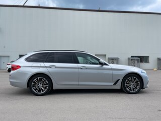 2019 BMW 5 серии 520d xDrive VII (G30/G31/G38), серебристый, 3300000 рублей, вид 1
