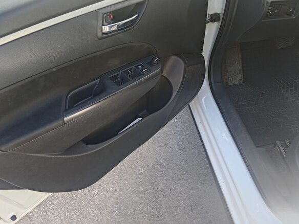 2013 Suzuki Swift IV, белый, 850000 рублей - вид 16