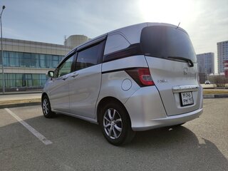 2013 Honda Freed Spike I Рестайлинг, серый, 1335000 рублей, вид 3