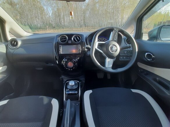2020 Nissan Note Nismo e-Power II Рестайлинг, серый, 1250000 рублей - вид 12