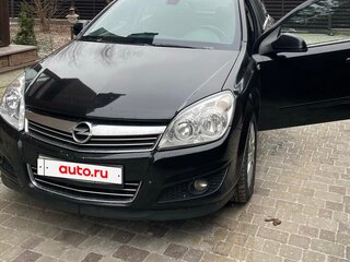 2013 Opel Astra H Рестайлинг, чёрный, 650000 рублей, вид 1