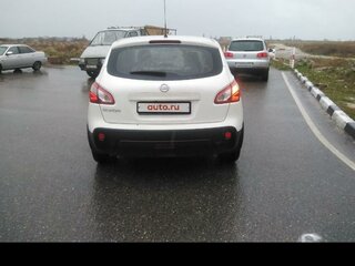 2013 Nissan Qashqai I Рестайлинг, белый, 1200000 рублей, вид 2
