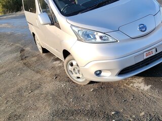 2015 Nissan e-NV200, серый, 1900000 рублей, вид 4