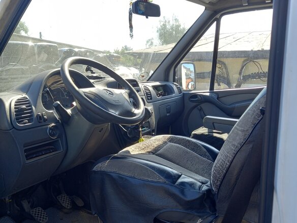 2001 Mercedes-Benz Sprinter, белый, 950000 рублей - вид 6