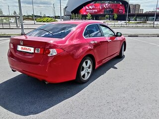 2008 Honda Accord VIII, красный, 1050000 рублей, вид 4
