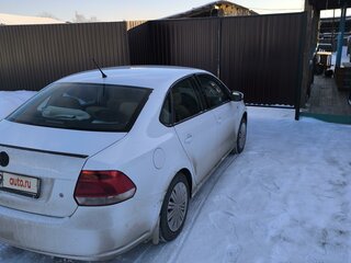 2014 Volkswagen Polo V, белый, 750000 рублей, вид 3