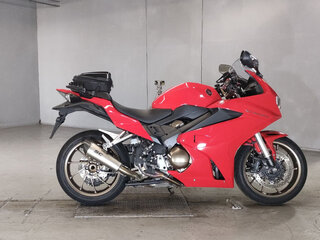 2021 Honda VFR 800, красный, 1100000 рублей, вид 1