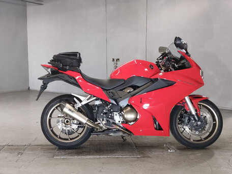 2021 Honda VFR 800, красный, 1100000 рублей, вид 1