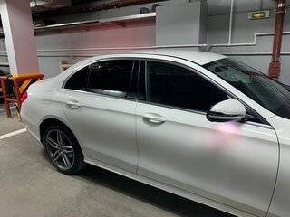 2020 Mercedes-Benz E-Класс 200 V (W213, S213, C238), белый, 4500000 рублей, вид 3
