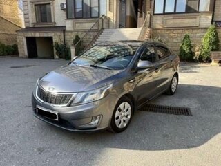 2013 Kia Rio 4-speed III, серый, 800000 рублей, вид 1