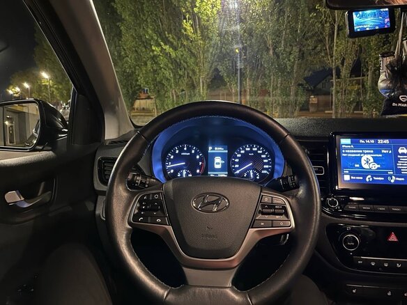 2021 Hyundai Solaris II Рестайлинг, чёрный, 1850000 рублей - вид 8