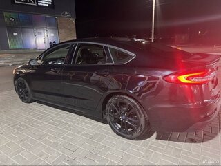 2020 Ford Fusion (North America) II Рестайлинг, чёрный, 1800000 рублей, вид 3