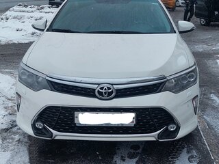 2018 Toyota Camry VII (XV50) Рестайлинг 2, белый, 2100000 рублей, вид 1