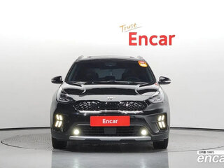 2020 Kia Niro I Рестайлинг, чёрный, 1700000 рублей, вид 2