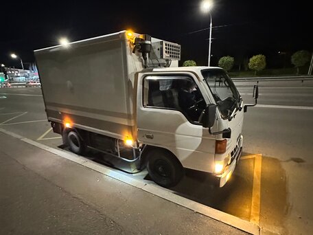 1998 Mazda Titan, белый, 1300000 рублей, вид 4