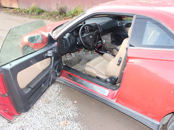 1997 Alfa Romeo GTV, красный - вид 1