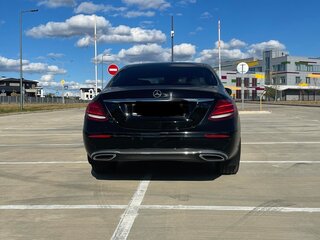 2019 Mercedes-Benz E-Класс 220 d V (W213, S213, C238), чёрный, 3867360 рублей, вид 3