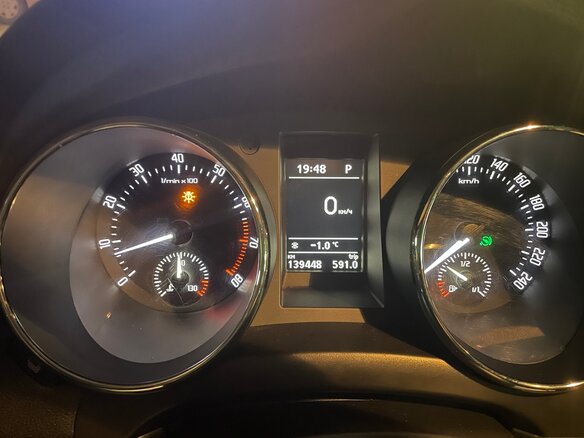 2011 Skoda Yeti I, белый, 850000 рублей - вид 9