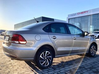 2018 Volkswagen Polo V Рестайлинг, бежевый, 1550000 рублей, вид 5