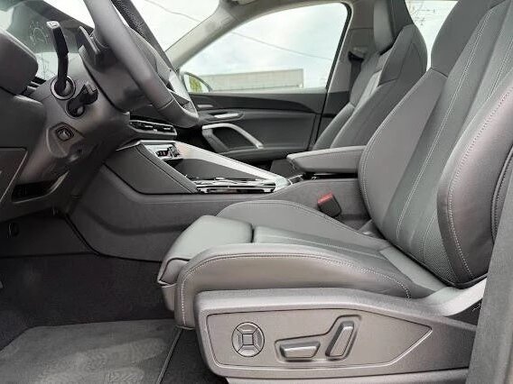 2025 Audi Q5 45 TFSI III (GU), чёрный, 8250000 рублей - вид 9