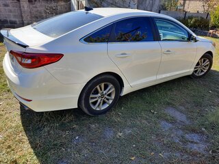 2017 Hyundai Sonata VII (LF), белый, 1300000 рублей, вид 2
