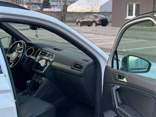 2020 Volkswagen Tiguan Allspace II, белый, 2900000 рублей, вид 5