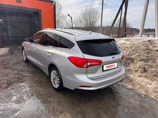 2018 Ford Focus IV, серебристый, 1300000 рублей, вид 4