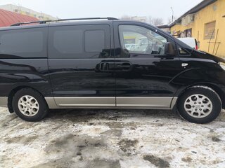 2018 Hyundai H-1 II Рестайлинг, чёрный, 2650000 рублей, вид 2