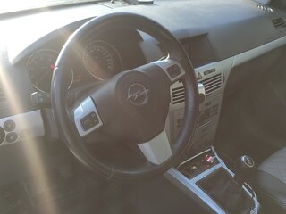 2011 Opel Astra H Рестайлинг, серебристый, 625000 рублей, вид 5