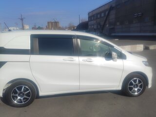 2016 Honda Freed Spike I Рестайлинг 2, белый, 1250000 рублей, вид 4