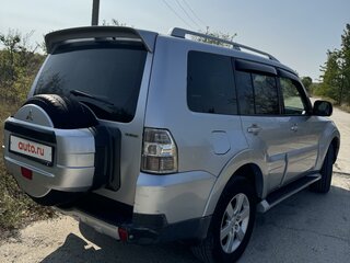 2006 Mitsubishi Pajero IV, серый, 1950000 рублей, вид 2