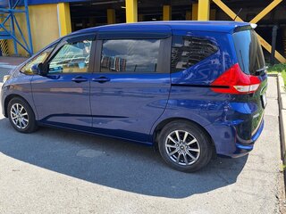 2019 Honda Freed II, синий, 1700000 рублей, вид 4