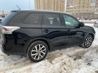 2015 Mitsubishi Outlander III Рестайлинг, чёрный, 2890000 рублей, вид 5
