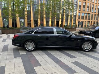 2019 Mercedes-Benz Maybach S-Класс 450 I (X222) Рестайлинг, чёрный, 9500000 рублей, вид 4