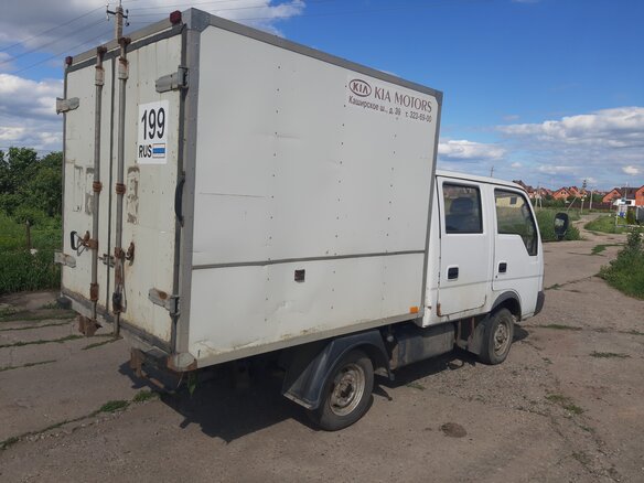2004 Kia K-Series, белый, 500000 рублей - вид 13
