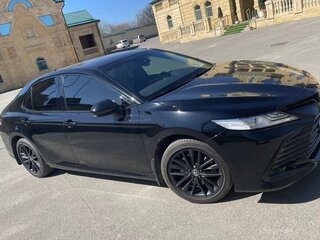 2021 Toyota Camry VIII (XV70) Рестайлинг, чёрный, 4490000 рублей, вид 1