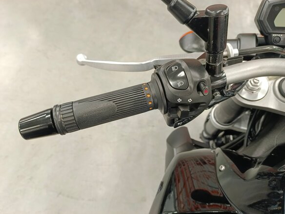 2013 Yamaha FZ1, чёрный, 550000 рублей - вид 21
