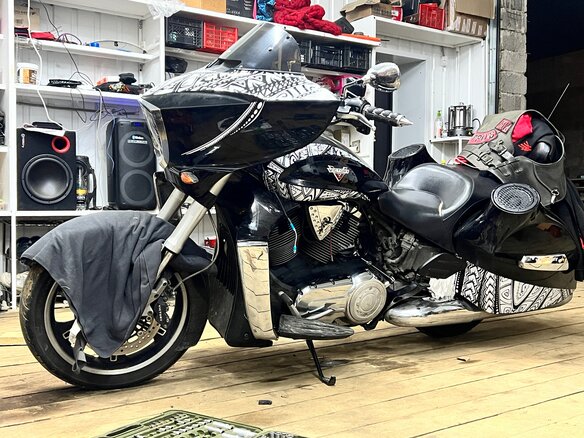 2011 Victory Cross Country, чёрный, 889000 рублей - вид 21