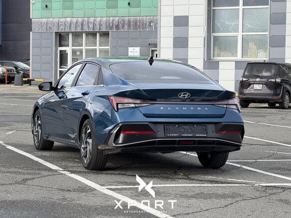 2026 Hyundai Elantra VII (CN7) Рестайлинг, синий, 2150000 рублей - вид 10