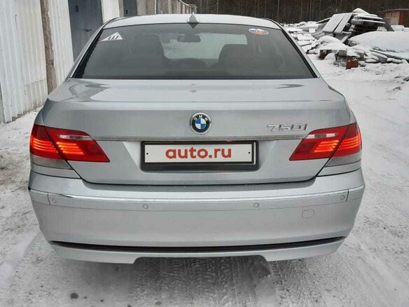 2006 BMW 7 серии 750i IV (E65/E66) Рестайлинг, серебристый - вид 3