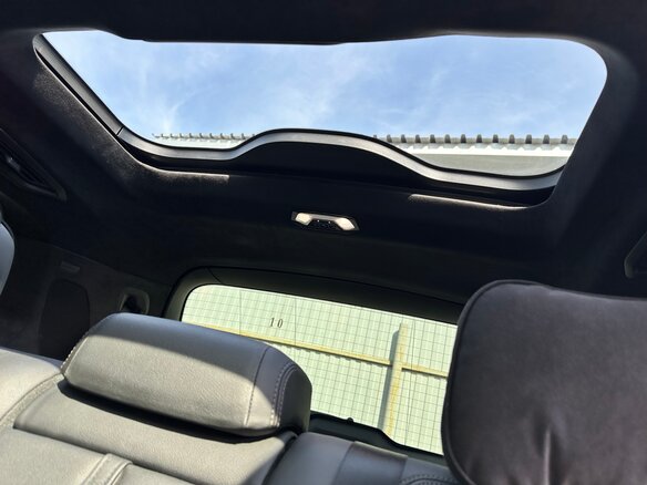 2019 BMW X7 40i I (G07), белый, 6800000 рублей - вид 19