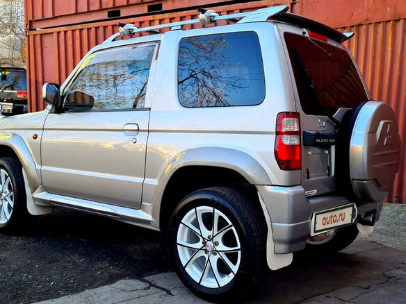 2004 Mitsubishi Pajero Mini II, серебристый - вид 6