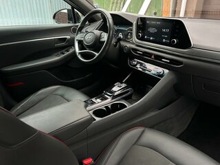 2019 Hyundai Sonata VIII (DN8), чёрный, 2150000 рублей, вид 5