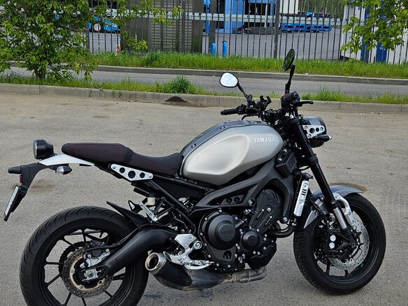 2017 Yamaha XSR900, серебристый, 800000 рублей